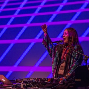 Abschlussfest des Festivals "Unter Beobachtung" im Stuttgarter Kunstverein Wagenhalle, Meike Boltersdorf