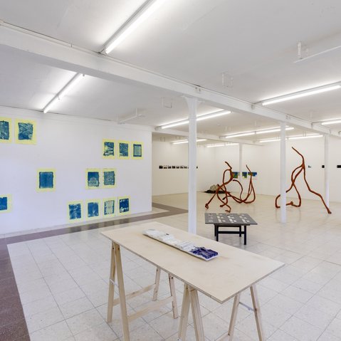 Kunstprojekt "CHASING RED" von Moritz Frischkorn mit einer Ausstellung von Studierenden der FKN beim Festival ÜBER:MORGEN der KulturRegion Stuttgart