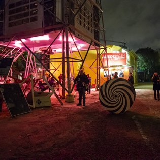 Abschlussfest des Festivals "Unter Beobachtung" im Stuttgarter Kunstverein Wagenhalle