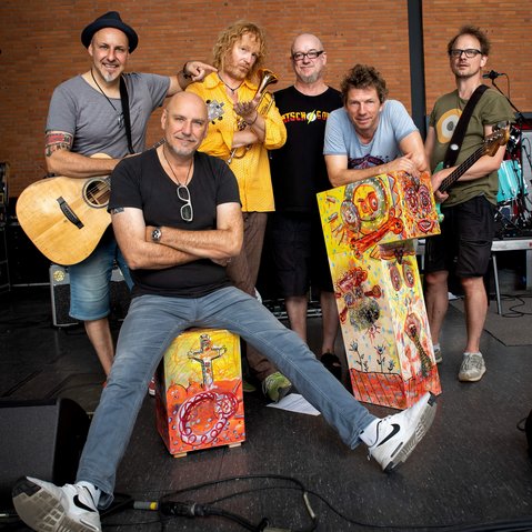 Fury in the Slaughterhouse mit Cajónes von Andora beim Festival "Drehmoment" der KulturRegion Stuttgart 2018