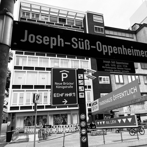Straßenschild Joseph-Süß-Oppenheimer-Platz