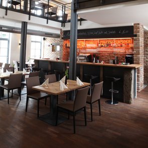 Restaurant im Mauerwerk, Blick auf Bar