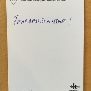 Postkarte mit Ideen von Besucher:innen des Bauwagens im Rahmen des Projekts SPIEL:RAUM der KulturRegion Stuttgart 2021-2022