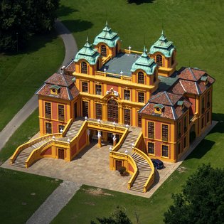 Schloss Favorite von oben