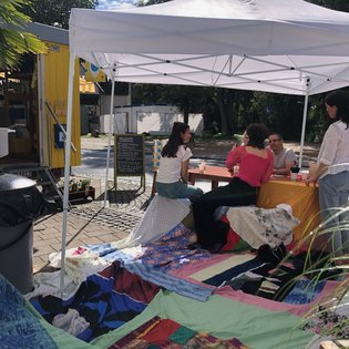 „Eine Unterhaltung im Freien“ in Nürtingen im Rahmen des Projekts SPIEL:RAUM der KulturRegion Stuttgart 2021-2022