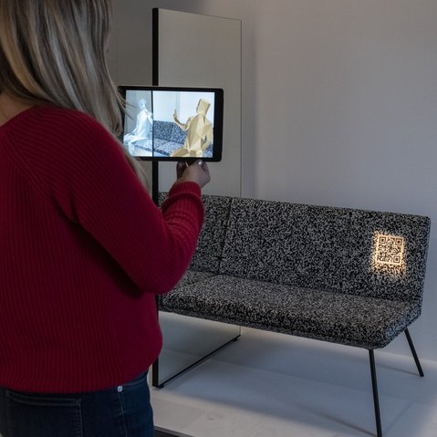 Kunstprojekt "instafacewhatssnap (Vanity Bench)" von Joachim Sauter beim Festival "Drehmoment" der KulturRegion Stuttgart 2018