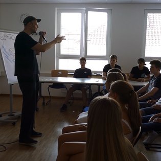 Workshop mit Bas Böttcher in Backnang im Rahmen des Projekts #sprichklartext der KulturRegion Stuttgart 2017