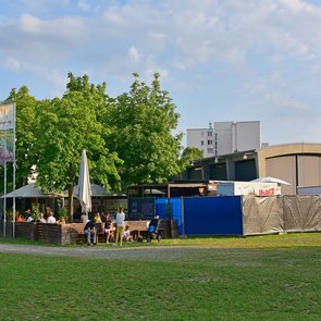 Aussenansicht Alte TÜV-Halle