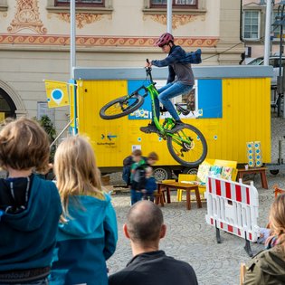 Der Bauwagen in Vaihingen an der Enz im Rahmen des Projekts SPIEL:RAUM der KulturRegion Stuttgart 2021-2022
