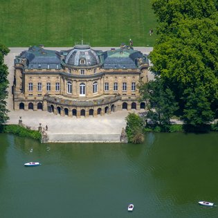 Monrepos mit See von Oben