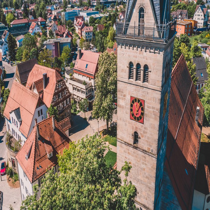 Blick auf den Kirchturm