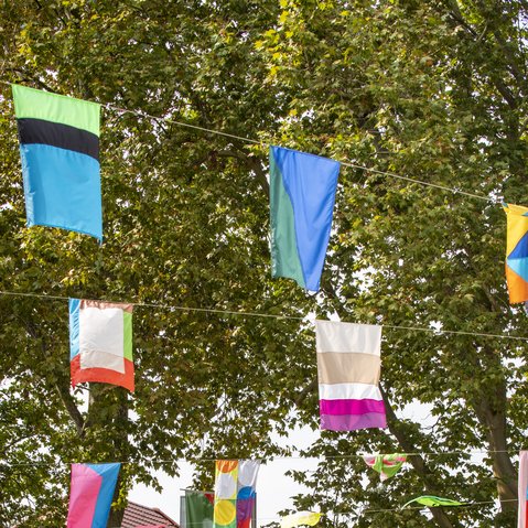 Kunstprojekt "The flag project" von Jacob Dahlgren beim Festival „Unter Beobachtung“ der KulturRegion Stuttgart 2020