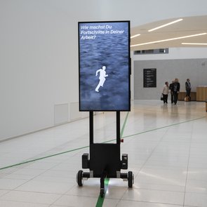 Kunstprojekt "Line Follower" von Sebastian Schmieg beim Festival "Drehmoment" der KulturRegion Stuttgart 2018