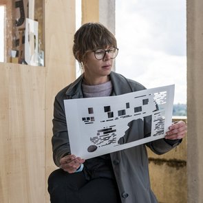 Kunstprojekt "Wir stehlen uns die Wörter zurück und bauen unser eigenes Haus" von Andrea Maurer beim Festival „Unter Beobachtung“ der KulturRegion Stuttgart 2020