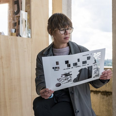 Kunstprojekt "Wir stehlen uns die Wörter zurück und bauen unser eigenes Haus" von Andrea Maurer beim Festival „Unter Beobachtung“ der KulturRegion Stuttgart 2020