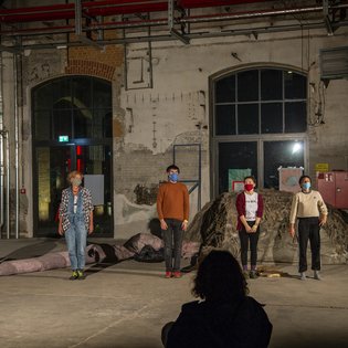 Abschlussfest des Festivals "Unter Beobachtung" im Kunstverein Wagenhalle, Stefanie Oberhoff "Money Mouse"