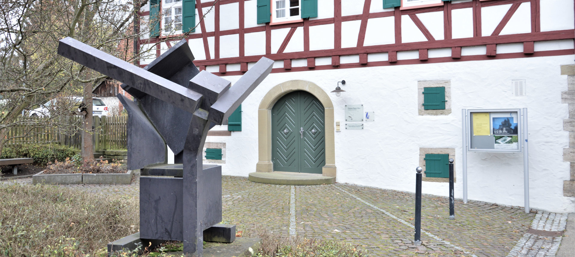 Blick auf das Christian Wagner Haus und den Eingang