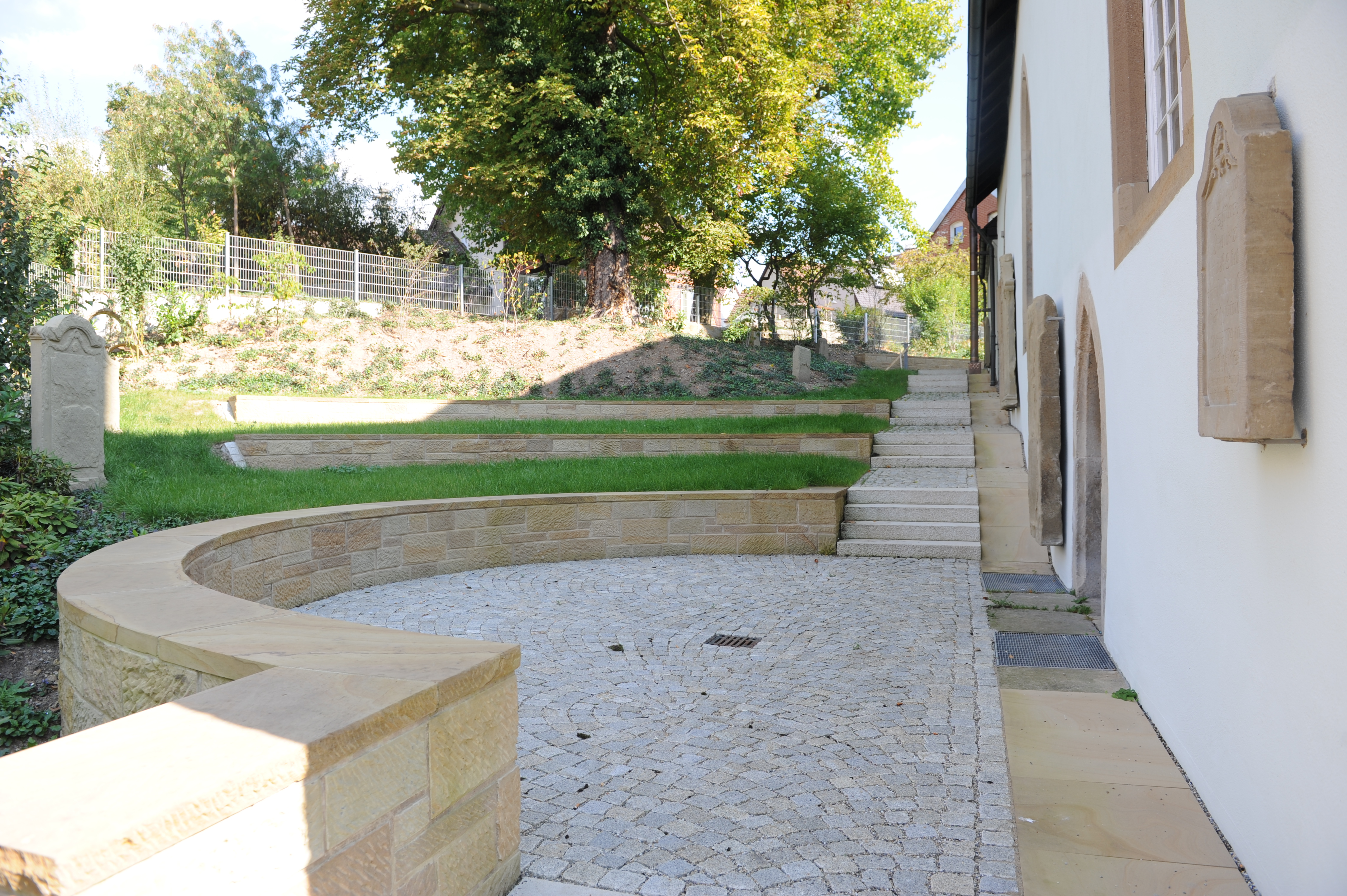 Kulturecke bei der Peterskirche